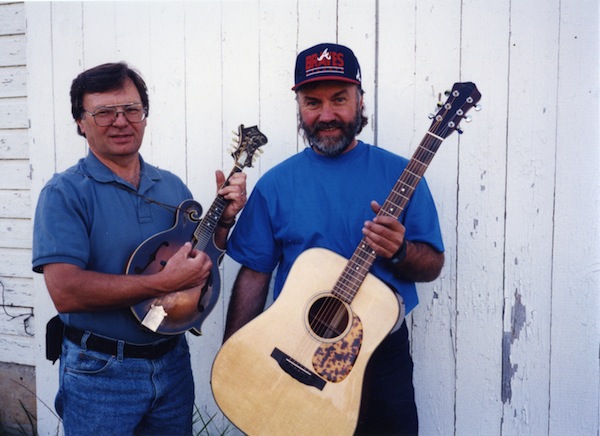Diggin’: Henderson Brothers’ “Wayfaring Stranger”