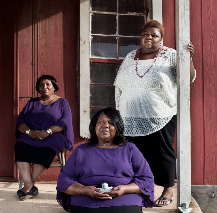 The Como Mamas: A Vocal Trinity