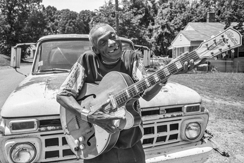 Diggin’: Whistlin’ Britches – Clickin’ With Cool